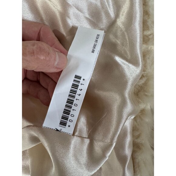 Forever 21 Exclusive Faux Fur Coat Size Large Hook And Eye Closure - Picture 4 of 16